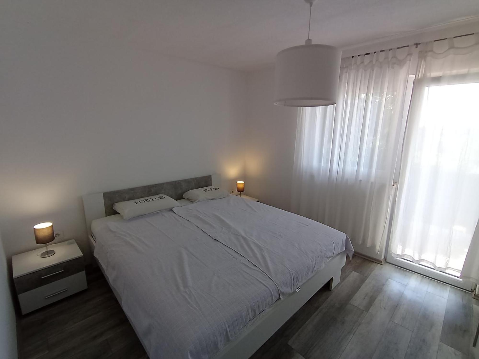 Apartments Boric เซรส ภายนอก รูปภาพ