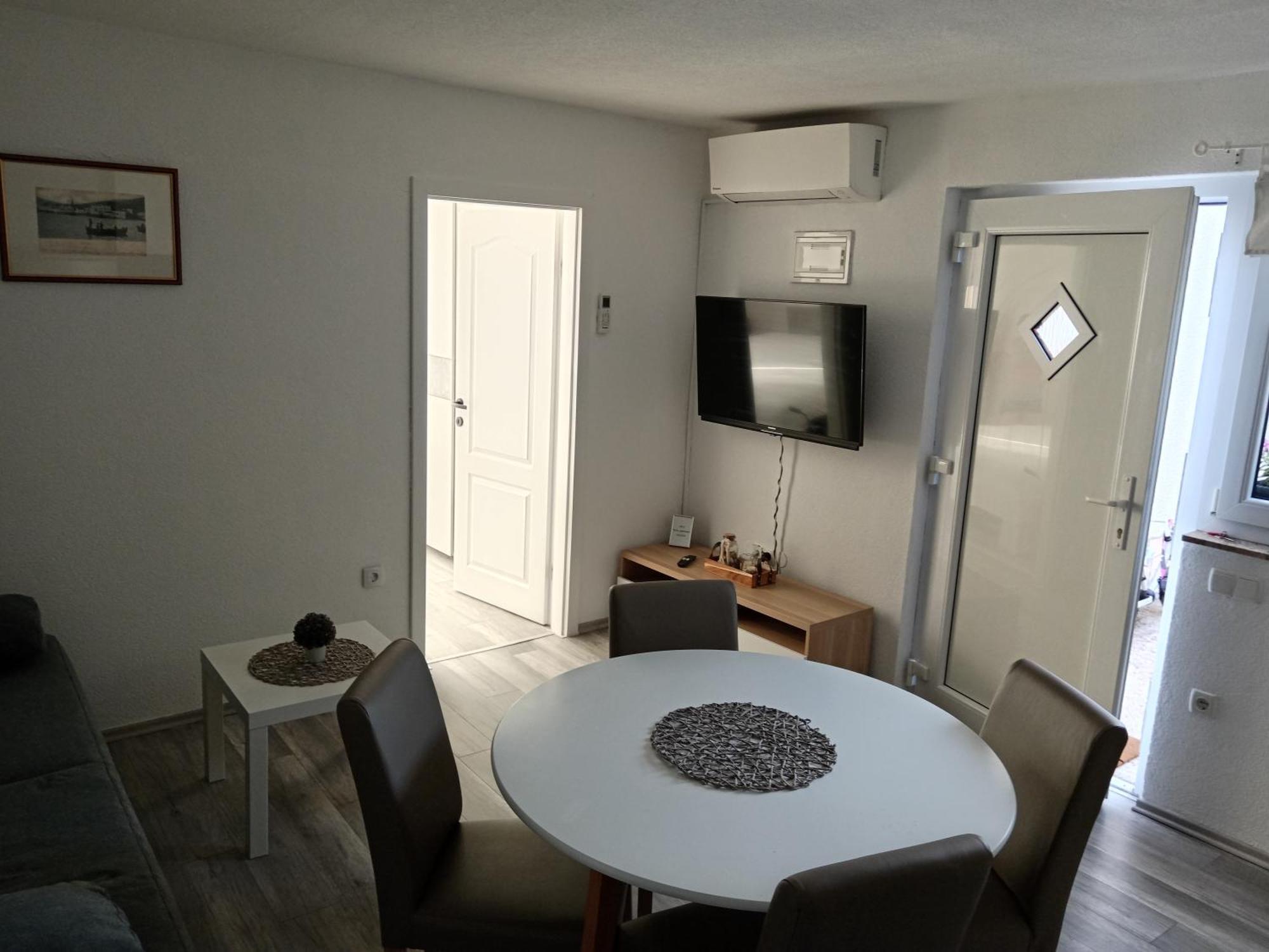 Apartments Boric เซรส ภายนอก รูปภาพ