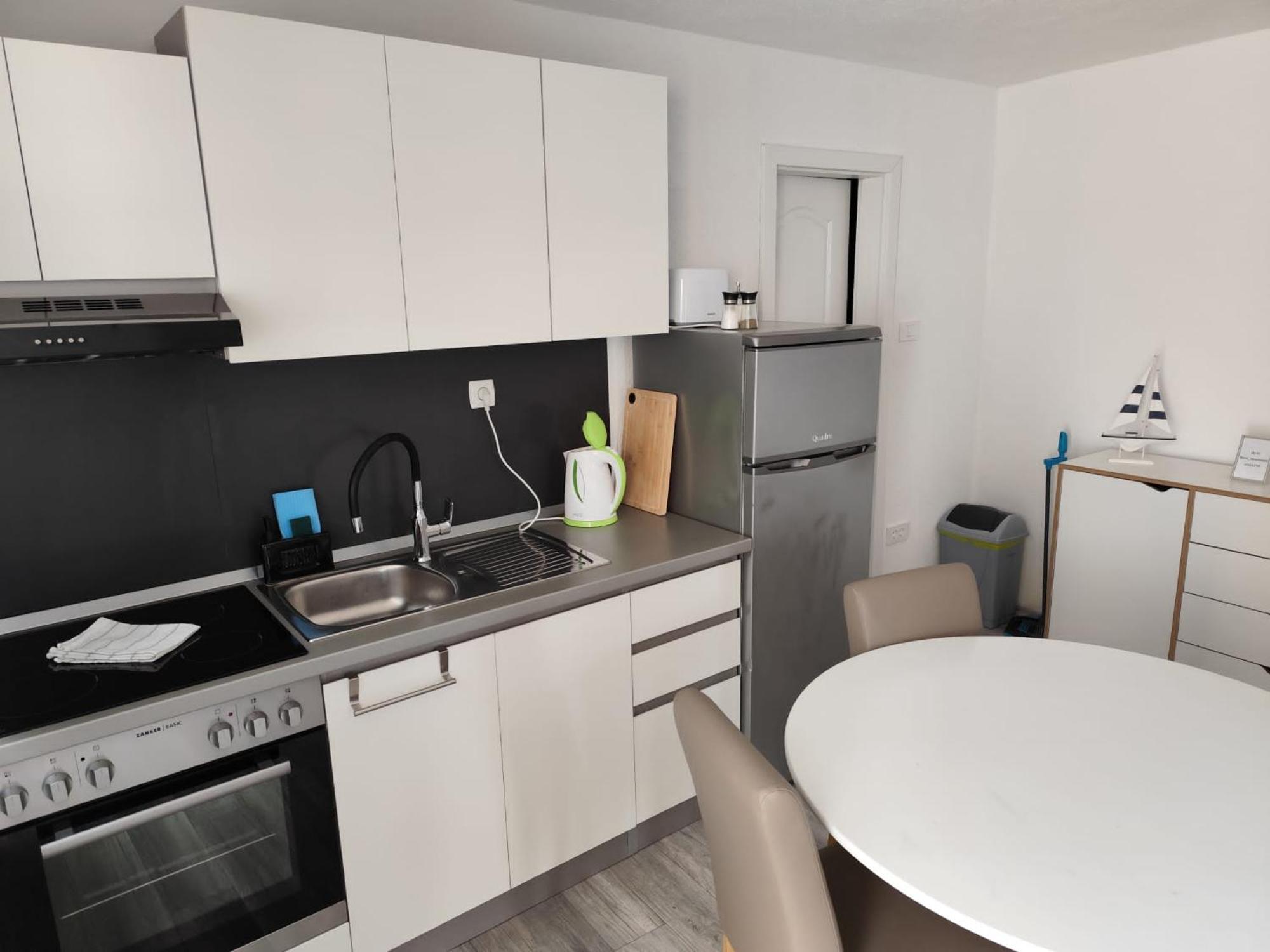Apartments Boric เซรส ภายนอก รูปภาพ