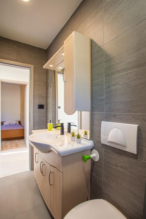 Apartments Boric เซรส ภายนอก รูปภาพ